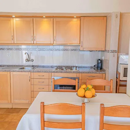 Sea View 6f Apartment *