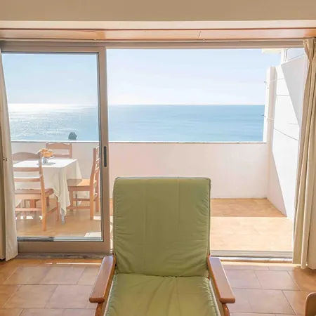 Sea View 6f Apartment
